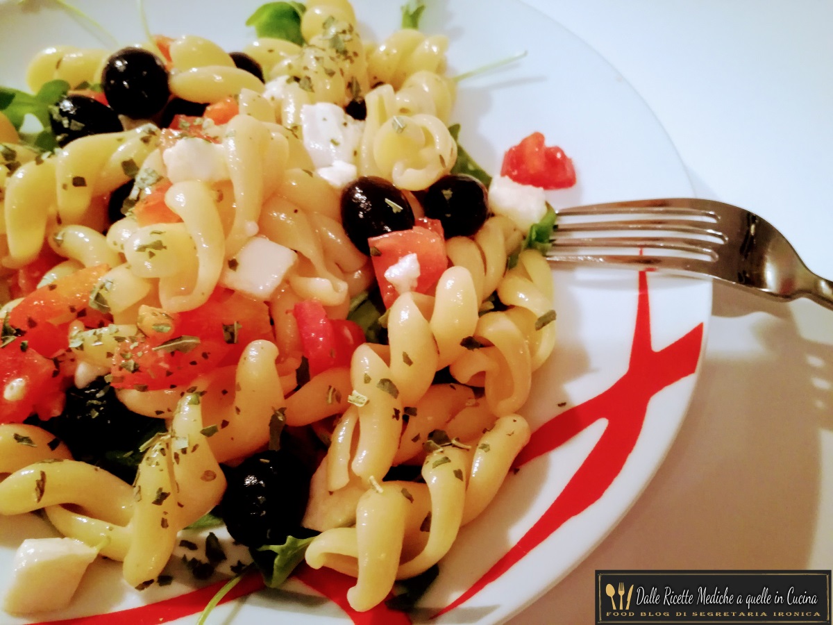 Insalata Di Pasta Alla Caprese - Cooking With Sere